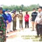 Kapolsek Sungai Gelam IPDA Yohanes Candra, SE Bersama Tim Terpadu Pengecekan Hotspot, Senin (8/8/22). FOTO : Humas PMJ