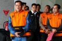 Momen saat para tersangka kasus suap jual-beli jabatan Pemkab Kuantan Singingi (Kuansing) digiring oleh petugas di Gedung Merah Putih KPK. (FOTO : Dok. Istimewa/NET)