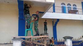 Satgas TMMD Ke 114 Kodim 0417/Kerinci Melaksanakan Pengecatan Masjid