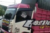 Salah Satu Truk yang Mengankut 24.000 Liter BBM Bensin Olahan Diamankan Subdit IV Tipidter Ditreskrimsus Polda Jambi pada Rabu (26/07/23). FOTO : Humas
