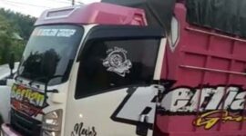 Salah Satu Truk yang Mengankut 24.000 Liter BBM Bensin Olahan Diamankan Subdit IV Tipidter Ditreskrimsus Polda Jambi pada Rabu (26/07/23). FOTO : Humas