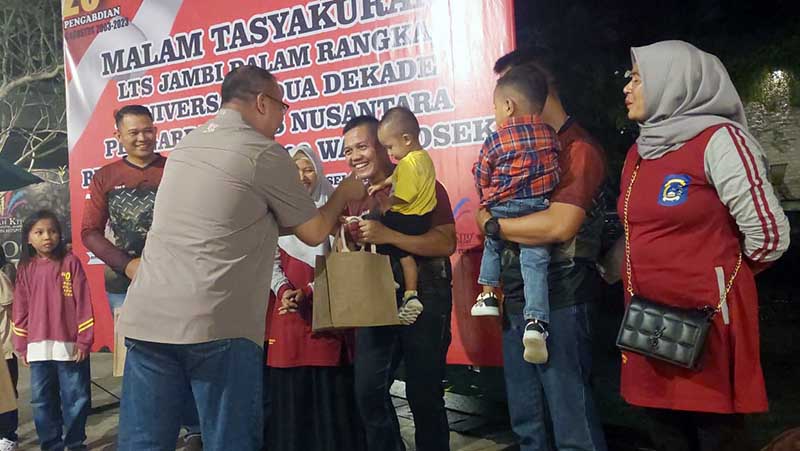 Acara Tasyakuran Anniversary Dua Dekade Pengabdian LTS Nusantara Brigade XXXIX - 2023 Watukosek bertempat di Rumah Kito Hotel Resort, Sabtu malam (19/8/23). FOTO : Dhea
