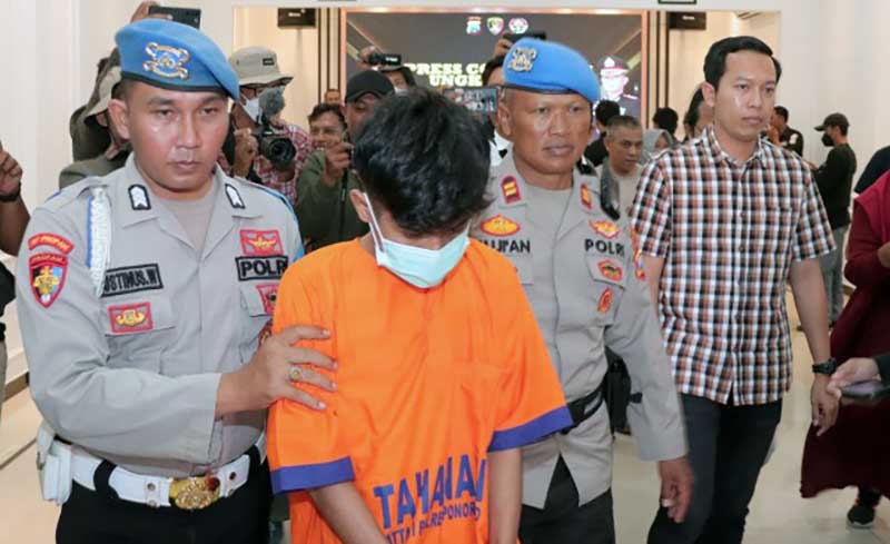 Team Batak Sat Reskrim Polres Merangin Back Up Penangkapan JR (21) dan AA (16) Pelaku Pembunuhan Pensiunan TNI di Ponorogo Jatim. FOTO : Res Merangin