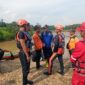 Tim Basarnas Pos SAR Bungo Gabungan Lakukan Pencarian Bocah Tenggelam di Sungai Tembesi Sarolangun. FOTO : Humas