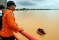 Tragedi Jembatan Aurduri I: Identitas Korban Teridentifikasi, Pencarian Intensif Terus Dilakukan. FOTO : SAR Jambi
