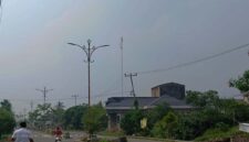 Pemandangan Kota Kuala Tungkal Diselimuti Kabut Asap, Jumat (29/9/23). FOTO : LT