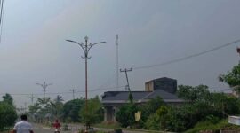 Pemandangan Kota Kuala Tungkal Diselimuti Kabut Asap, Jumat (29/9/23). FOTO : LT