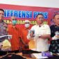 Dua Terduga Kurir Narkoba Berinisial IN dan MS warga Sumatera Selatan Dihadirkan dalam Konprensi Pers di Mapolda Jambi. FOTO : VIryzha