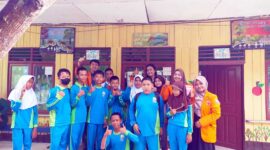 Kegiatan Mahasiswa UNJA Dalam Melaksanakan Program Pengabdian Masyarakat di SLB Negeri Kuala Tungkal. FOTO : UNJA