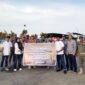 Dinas Parpora dan CV Bronut Tourism bersama Personil Satpol PP serta Dinas Perhubungan saat sosialisasi pemasangan spanduk. FOTO : Dok/Dinas Parpora