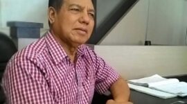 Drs. H. Usman Ermulan, MM Mantan Bupati Tanjab Barat 2 Periode. FOTO : Ist/Net