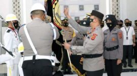 Kapolda Jambi Irjen Pol A. Rachmad Wibowo Pimpin Upacara Pemuliaan Nilai-Nilai Luhur Tribrata dalam rangka Peringatan Hari Bhayangkara ke 76 tahun 2022, Rabu (22/6/22). FOTO : HMS