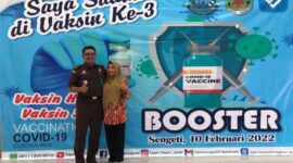 Pegawai Kejaksaan Negeri Muaro Jambi Jalani Vaksinasi Tahap 2 dan 3, Kamis (10/2/22). FOTO : Humas.