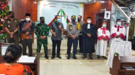 Wakil Bupati Muaro Jambi Bambang Bayu Suseno Saat Berikan Sambutan di Rumah Ibadah HKBP Agave Lrg. sempurna RT.01 Desa Mendalo Darat  Kecamatan Jaluko, Jum'at (31/12/21). FOTO : Noval