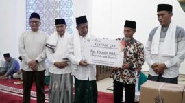 Wagub Abdullah Sani Safari Ramdhan di Masjid Agung Nurul Huda Kecamatan Rimbo Bujang Kabupaten Tebo, Sabtu (01/4/23). FOTO : Diskominfo