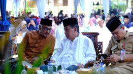 Wakil Gubernur Jambi H. Abdullah Sani saat Hadiri Haflatul Wada Angkatan ke-16 Santri Ponpes Al-Jauharen, Kelurahan Tanjung Johor Kecamatan Pelayangan, Seberang Kota Jambi (Sekoja) Senin, (22/5/23). FOTO : Kominfo