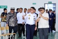 Wamenaker Afriansyah Noor meninjau Program MagangHub bagi 42 peserta di API Banyuwangi, Selasa (22/9/2026), (FOTO : Biro Humas Kemnaker)