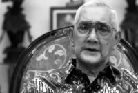 Innalillahi wa inna ilaihi raji'un. Selamat jalan, Bapak Jenderal TNI (Purn.) Try Sutrisno (1935–2026). Bangsa Indonesia berduka atas kepulangan Wakil Presiden RI ke-6 ke pangkuan Sang Khalik. Terima kasih atas dedikasi dan pengabdian tulusmu untuk NKRI. Semoga husnul khatimah. FOTO : RMOL.ID