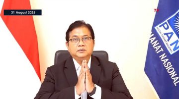 Wakil Ketua Umum Partai Amanat Nasional (PAN) Viva Yoga Mauladi pada Minggu (31/8/2025) umumkan PAN menonaktifkan anggota DPR RI Eko Patrio dan Uya Kuya per 1 September 2025. (FOTO : Tangkapan Layar YouTube KOMPAS TV/Tribunnews)