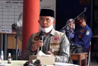 FOTO : Wali Kota Jambi Dr. H. Syarif Fasha, ME berikan arahan pada Kegiatan Pelatihan Pemandian serta Pemakaman Jenazah Covid 19, bertempat di Posko Gugus Tugas Covid 19 Mako Damkar Kota Jambi, Kamis (30/04/20)