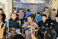 Wakapolresta Jambi AKBP Rulli Andy saat Memimpin Konferensi Pers, Kamis (05/9/24). FOTO : Viryzha