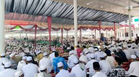 Ketua DPRD Tanjab Barat Hamdani Hadiri Haul Akbar Syekh Abdul Qadir Al-Jailani di Ponpes Al-Baqiyatush Shalihat Kuala Tungkal. FOTO : HMS
