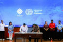 Menteri Ketenagakerjaan Yassierli (ketiga kiri) dan Direktur ILO untuk Indonesia dan Timor-Leste Simrin Singh (keempat kiri) menandatangani Deklarasi Bersama Indonesia Decent Work Country Programme (DWCP) 2026–2030 di Jakarta, Rabu (28/10/2026). (FOTO : Dok. Biro Humas Kemnaker)