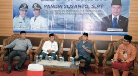 Yandri Susanto, S. Pt ketua Komisi VIII DPR RI saat Dialog di Rumah Dinas Bupati, Kamis (6/1/22). FOTO : PROKOPIM