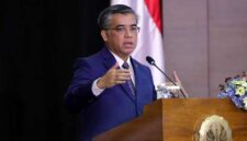 Menaker Yassierli menegaskan pentingnya dialog sosial inklusif untuk menghadapi tantangan digitalisasi dan pelindungan pekerja platform pada sidang ILC ke-114 di Jenewa, Swiss, Minggu (7/6/2026). (Foto: Biro Humas Kemnaker)