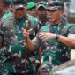 Pangdam II/Sriwijaya Mayjen TNI Yanuar Adil dan Danrem 042Gapu Brigjen TNI Supriono menyambut dan Mendamping Mempersiapkan Penyambutan Kepala Staf Angkatan Darat Jenderal TNI Dr. Dudung AbdurachmanKunker di Jambi, Rabu (6/9/23). FOTO : PENREM