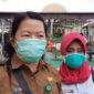 FOTO : dr. Nani Saat Memberikan Materi Pelatihan dan Simulasi Penanganan Jenazah Pasien Covid-19 kepada Tim Relawan di Mapolres Tanjag Barat, Senin (04/05/20).