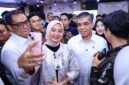Menaker Yassierli (tengah) bersama Sekretaris Kabinet (Seskab) Teddy Indra Wijaya (kiri, baju putih) memberikan keterangan pers kepada awak media saat peluncuran Program Pemagangan Nasional (MagangHub) Angkatan II Tahun 2026 di Jakarta, Senin (29/6/2026). (FOTO : Dok. Biro Humas Kemnaker)
