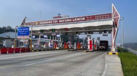 Gerbang di Jalan Tol Trans Sumatera di Bayung Lincir. FOTO : HMS HK