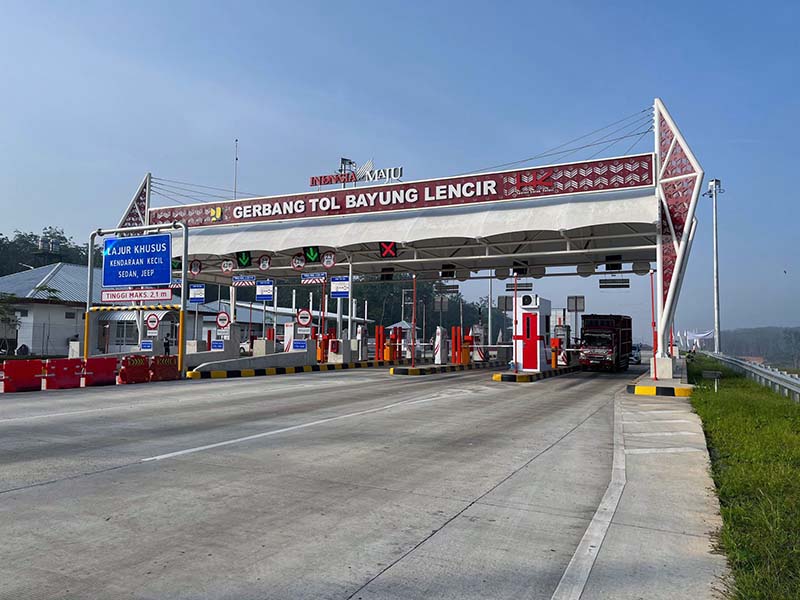 Gerbang di Jalan Tol Trans Sumatera di Bayung Lincir. FOTO : HMS HK