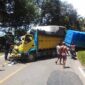 Kedua Truk yang Terlibat Kecelakaan Mengalami Kerusakan Bagian Depan. FOTO : Ist.