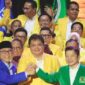 Ketua Umum DPP Partai Golkar, Airlangga Hartarto, Ketua Umum PAN dan Ketum PPP Suharso Monoarfa beserat para pengurus. FOTO : Istimewa.