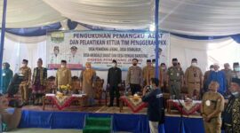 Pengukuhan Pemangku Adat dan Pelantikan Ketua PKK Desa se Kecamatan Jaluko, Selasa (17/5/22). FOTO : Ist