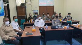 Kompol Novrizal, S.Sos, MH selaku ketua Saber Pungli Kabupaten Muaro Jambi Saat Ikuti Vicon Rakornas di Ruang Aula Inspektorat Kab. Muaro Jambi, Rabu (15/12/21). FOTO : Humas PMJ