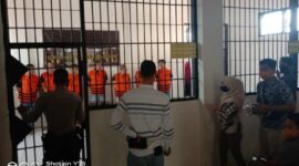 FOTO : Proses Pelimpahan 12 tahanan di Polres Tanjung Jabung Barat ke Lapas Kelas II B Kuala Tungkal, Selasa (28/07/20).