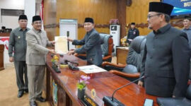 DPRD Tanjab Barat Gelar Paripurna Mendengarkan Pidato Pertama Bupati Anwar Sadat. FOTO : IST