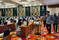 FOTO : Sekretaris Daerah Ir. H. Agus Sanusi M.Si Saat Meninjau Pelaksanaan Tes SKB CPNS 2019 Kabupaten Tanjab Barat di BW Luxury Hotel Kota Jambi, Senin (14/09/20).
