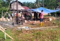 Kegiatan Non Fisik TMMD ke -113 Tahun 2022 Kodim 0419/Tanjab Pengerjaan Sumur Bor di Dusun Intan Jaya, Muara Papalik. FOTO : PENDIM Tjb