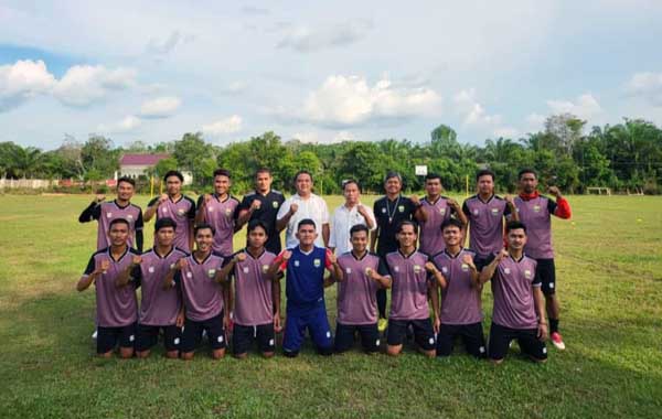 Tim Sepekbola Gubernur Jambi Cup 2022 Kabupaten Muaro Jambi Tengah Mempersiapkan Latihan. FOTO : PSSI Muaro Jambi