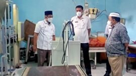 Bupati H. Anwar Sadat didampingi Asisten II, Direktur RSUD KH Daud Arif dan Kepala OPD terkait saat melakukan peninjauan Rabu (15/6/22). FOTO : lintastungkal